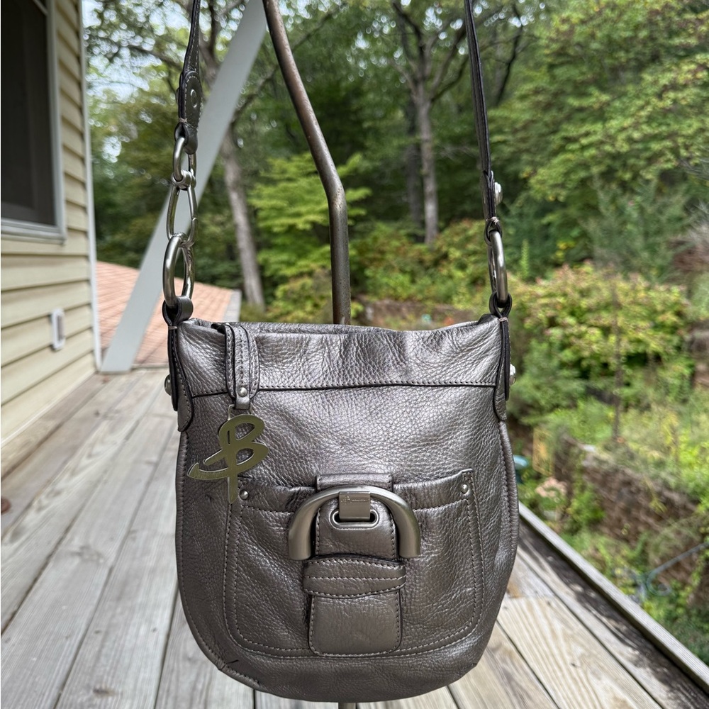 B. Makowsky Metallic Pewter Pebbled Leather Crossbody Bag Leopard‎ Lining